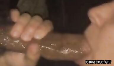 Глубокий оральный секс с азиаткой и камшот на язычок этой шлюшке Глубокий оральный секс с азиаткой и камшот на язычок этой шлюшке