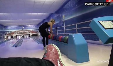 Играли В Боулинг Порно Играли В Боулинг Порно