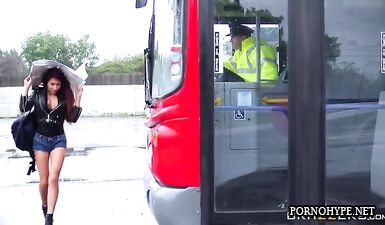 Порно Сиськи В Автобусе